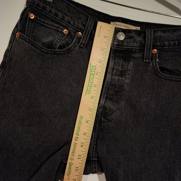 Levi's Premium Wedgie Straight Jeans High Rise Raw Hem Black Washed Pant sz 30 - Picture 13 of 15